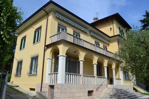  Relais Le Agavi, Garda