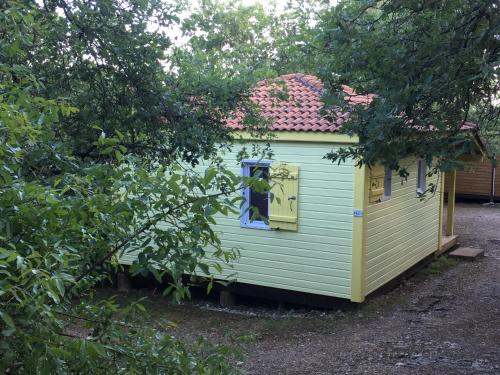 Camping Chalets Les Chênes Verts