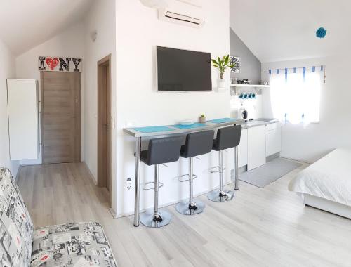 Зручності, Hortenzia Apartments in Хвар