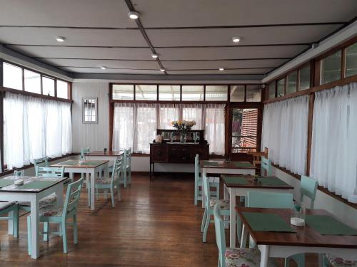 Hotel Chalet Suizo – Vina del Mar, WV