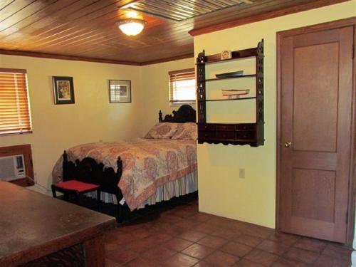 The Yearling Cabins - image 8
