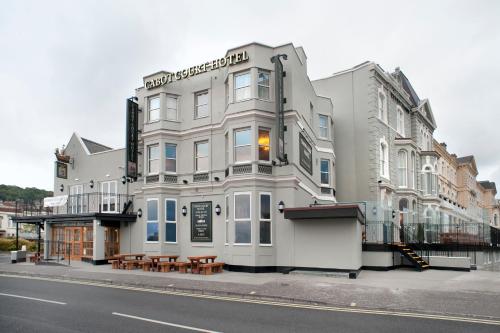 Cabot Court Hotel Wetherspoon