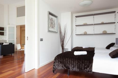 Apartment room in Akira Flats Plaza Catalunya Centric apartments
