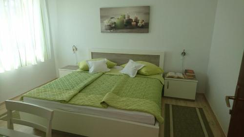 Apartments and rooms with parking space Brela Makarska - 2717 - image 4