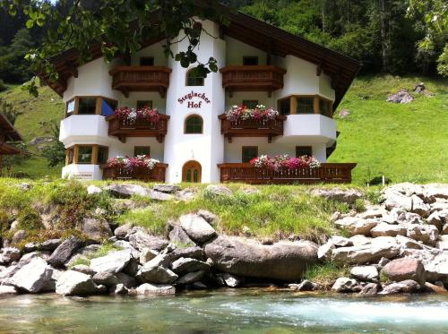  Steglacher Hof, Pension in Mayrhofen