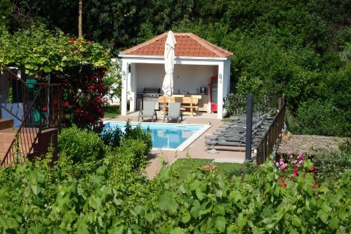 Apartments Tabain - image 8