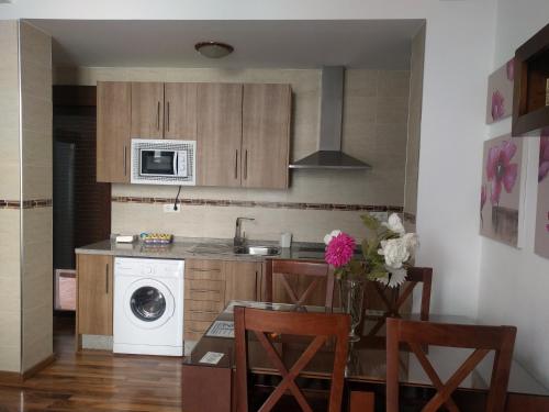 Apartamentos Casa de la Lonja - image 6