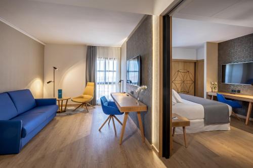 巴瑟羅卡塞雷斯五世世紀酒店 (Barcelo Hotel Caceres V Centenario) in 厄本扎西翁