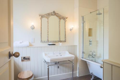 Hooton Pagnell Hall - image 10