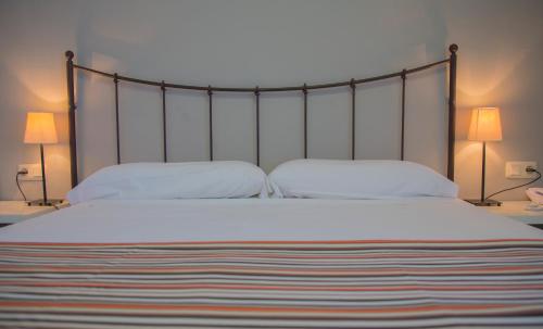 Casa Del Mar Hotel & Apartaments - image 2