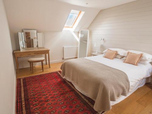 Shakespeare Cottage - image 2