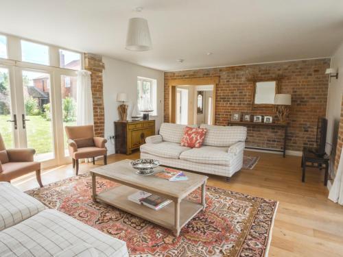 Shakespeare Cottage - image 6