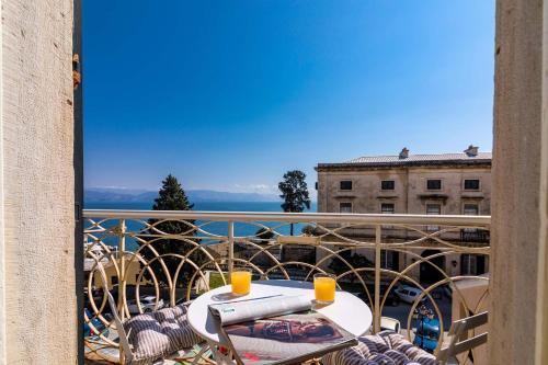  Luxury Seaview Apartment in Corfu Town by CorfuEscapes in Korfu-Stadt