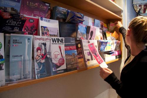 Bastille Hostel - image 3