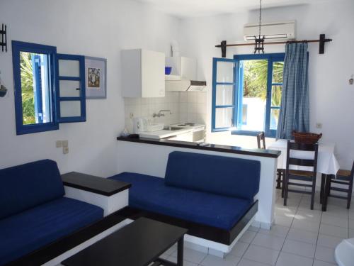 One-Bedroom Apartment image 3