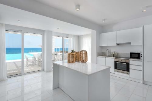 Maria & Nada Beachfront Villas, Kolimbia (foto 6)
