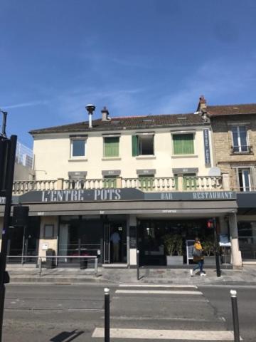 L'ENTRE-POTS 1