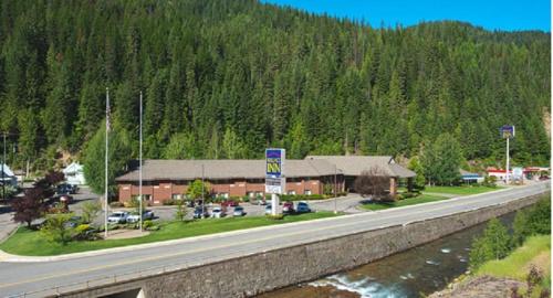 Wallace Inn Located in Wallace, Wallace Inn is a perfect starting point from which to explore Wallace (ID). Featuring a satisfying list of amenities, guests will find their stay at the property a comfortable one.