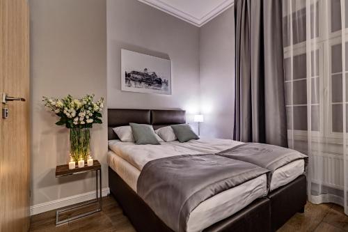 Joyinn Aparthotel Joyinn Aparthotel is a popular choice amongst travelers in Ludwikowice Klodzkie, whether exploring or just passing through. The property offers a high standard of service and amenities to suit the ind