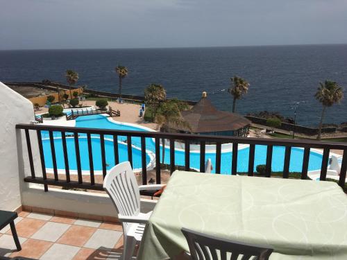 Apartamentos Rocas del Mar - image 5