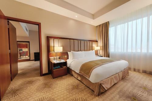 Holiday Suites Al Azizia image 35