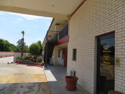 Palace Inn South Wayside