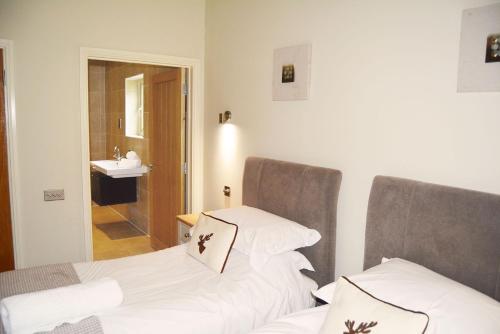 Endymion Lodge - image 12