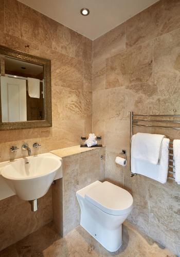 Dorian House Boutique B&B - image 3