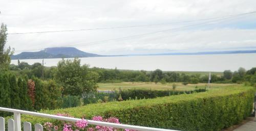 Holdfény Apartman, Balatongyörök