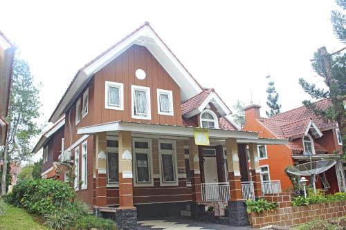 VJ Villa Kota Bunga