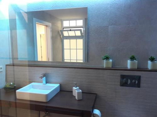 Superior Apartment image 8
