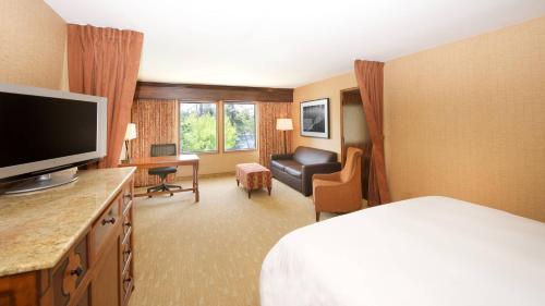 Lake Arrowhead Resort and Spa, Autograph Collection