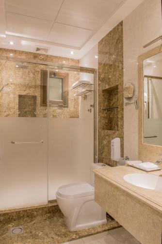 Royal Suite image 8