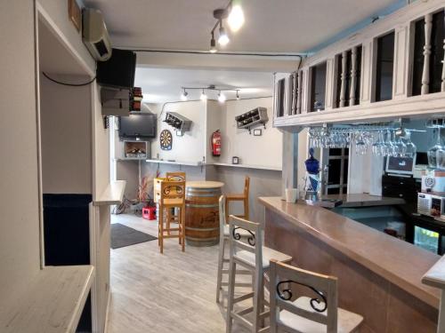 Hotel Canton - image 6
