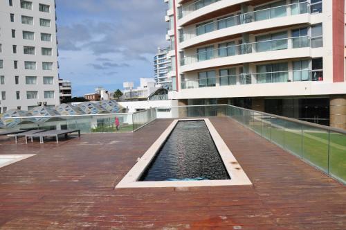 Icon, Punta del Este