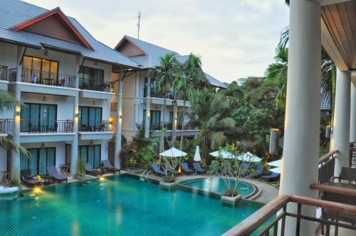 Navatara Phuket Resort - SHA Extra Plus