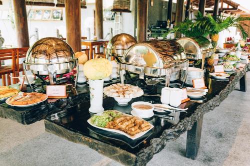 꾸인 비앤 리조트 - 식음료(F&B)