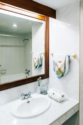 Bathroom, Sinkiat Thani Hotel in Satun
