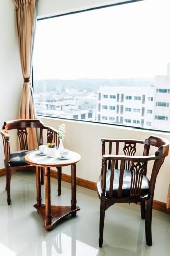 設施, 辛卡特塔尼酒店 (Sinkiat Thani Hotel) in 沙敦