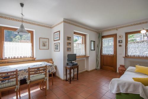  An der Sonne, Pension in Falcade