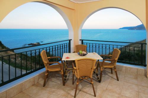 Balcony/terrace, Mari-Christi Apartments in Poros