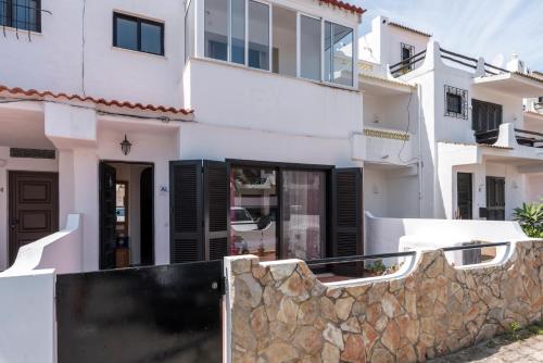  Milicias House in Lagos