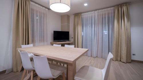 Chalet Tea Da Bondi - image 9