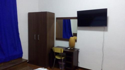 RM Guest House - image 6
