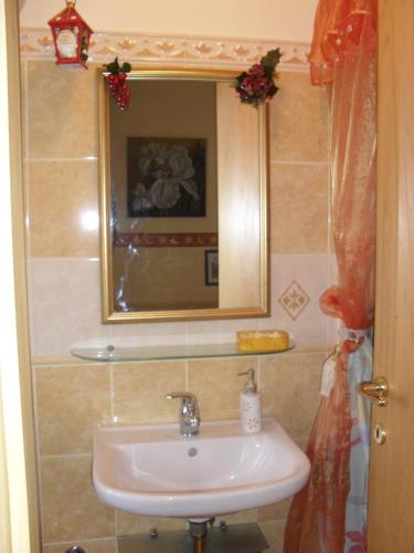 Casa Bella - image 12