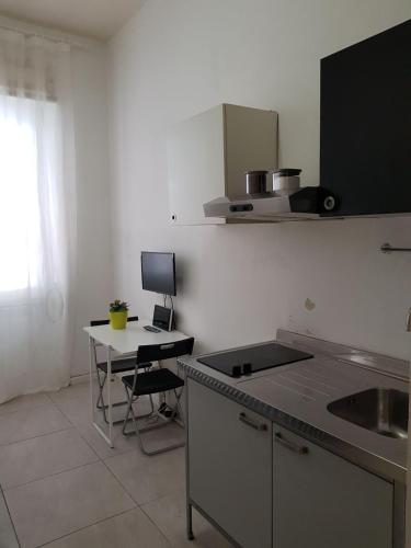 Smart Apartment Central Station 5