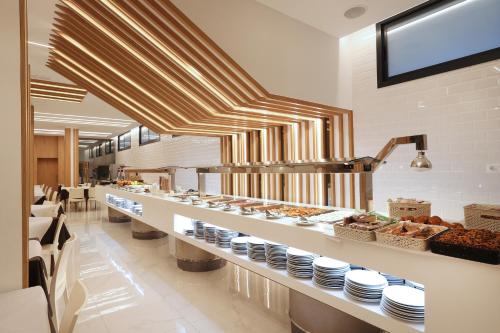 Restaurant, Hotel Brasil in Parque de l'Aiguera