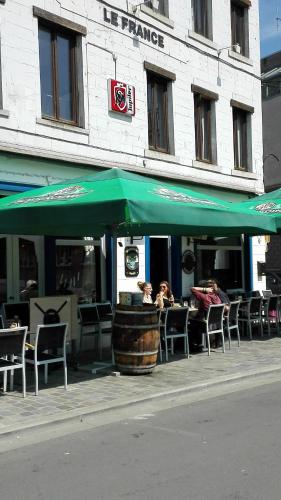  Fille de Haute-Meuse, Pension in Dinant bei Thynes