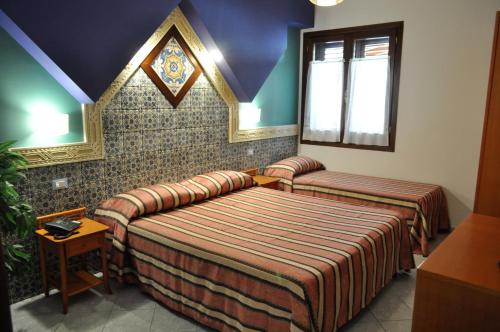 Triple Room image 8