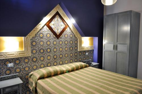 Double Room image 8